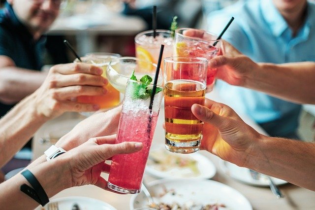 pourquoi boire de l'alcool fait prendre du poids