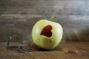 Manger des fruits au travail